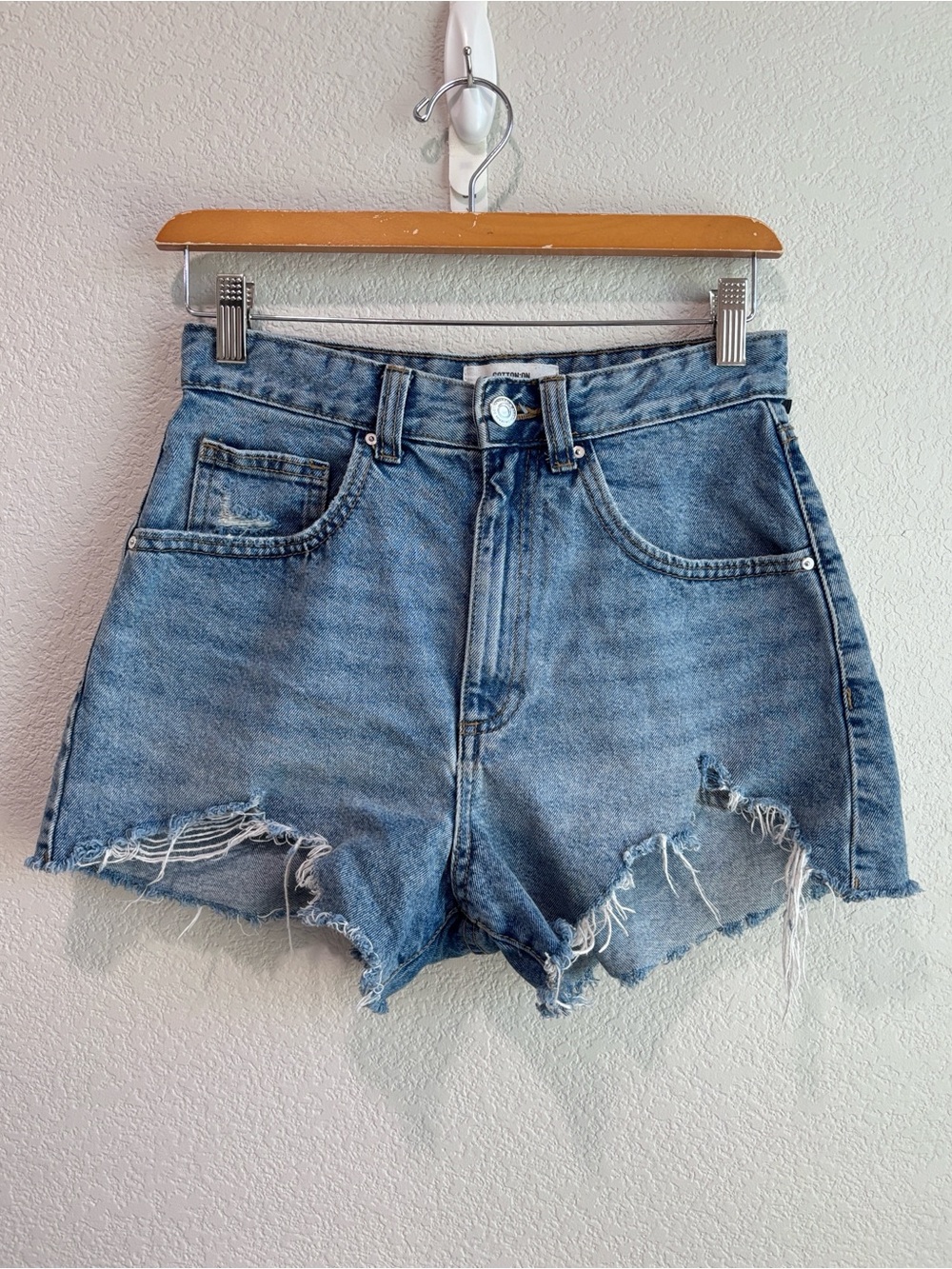 Cotton On High Rise Mom Jean Shorts Women’s Size 4